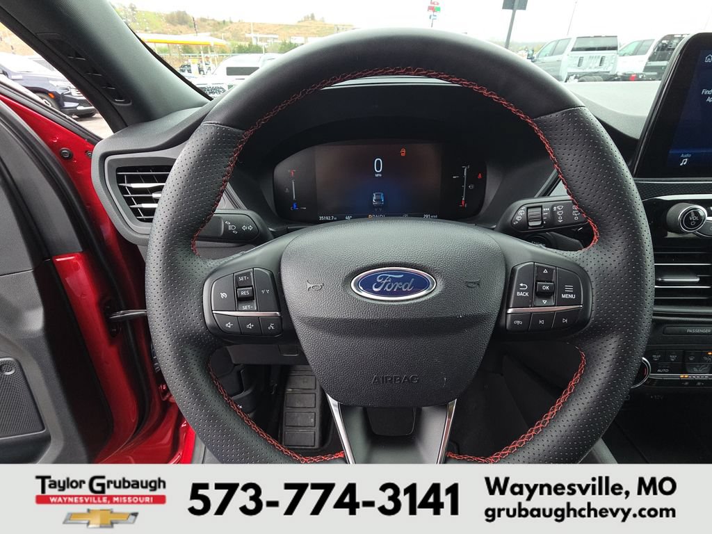 Used 2025 Ford Escape ST-Line Select AWD/4WD image 17