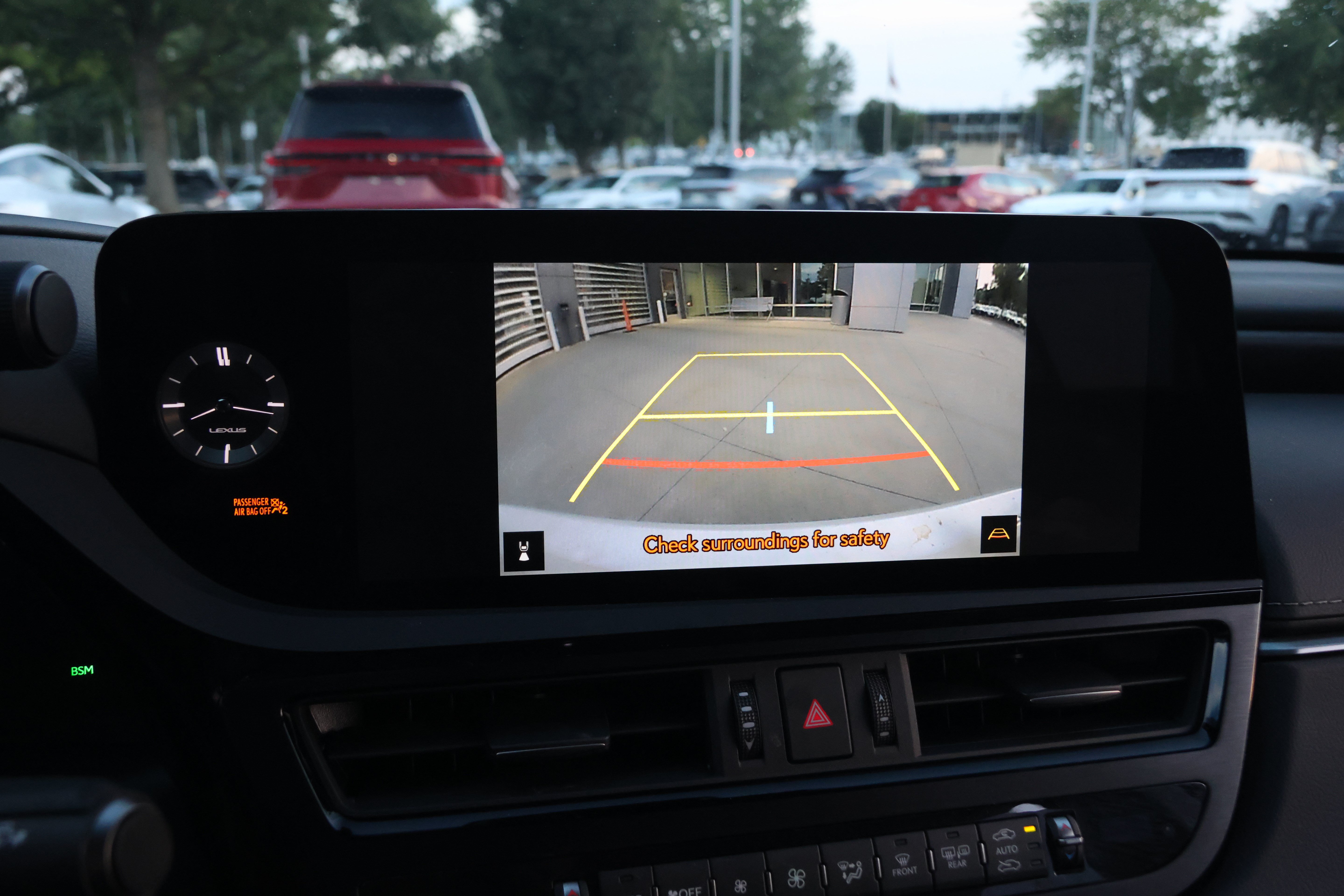 Certified 2025 Lexus ES 300h w/ Premium Package FWD image 24