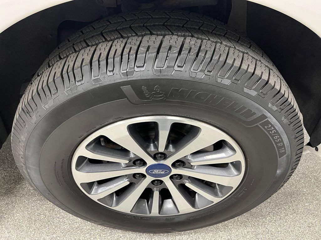 Used 2017 Ford Expedition EL XLT w/ Equipment Group 202A AWD/4WD image 15