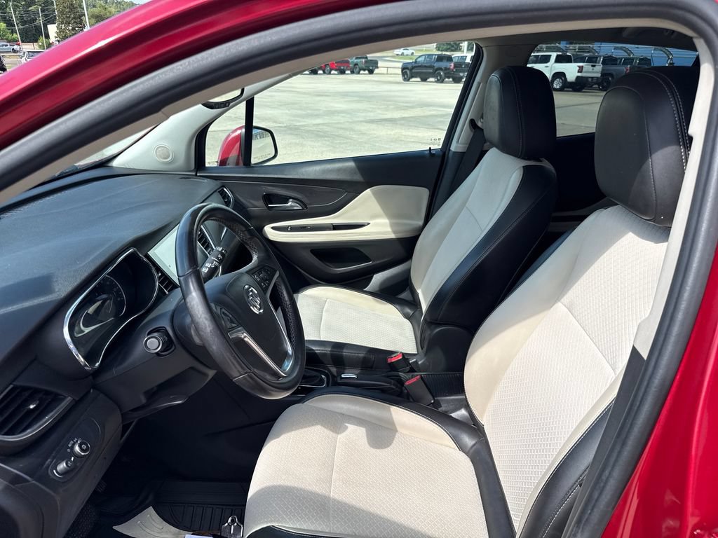 Used 2020 Buick Encore Preferred FWD image 20