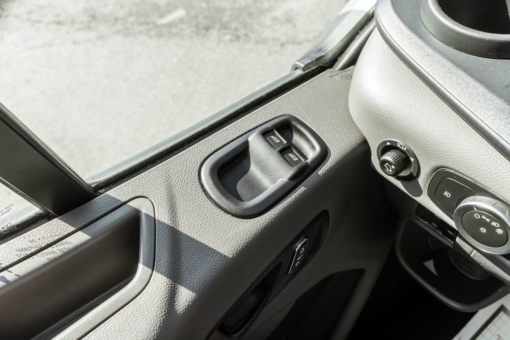 Used 2024 Ford Transit 350 XLT RWD image 14