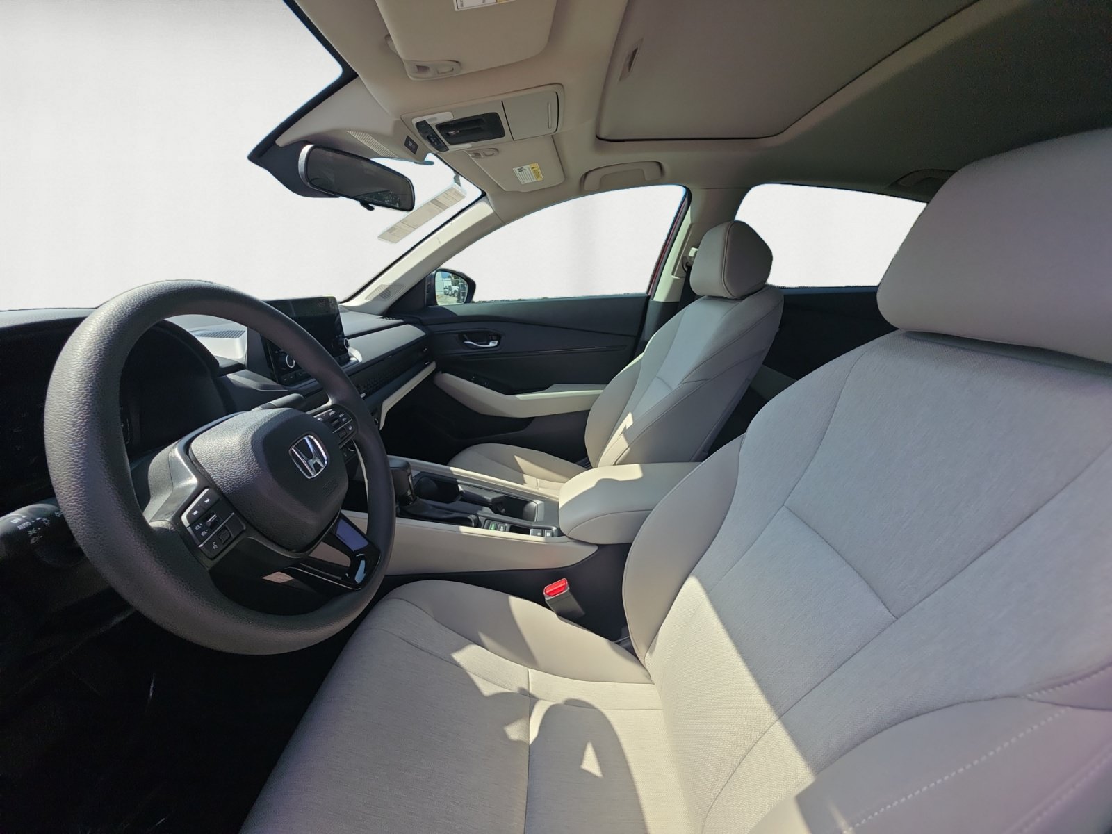 Used 2025 Honda Accord SE image 10