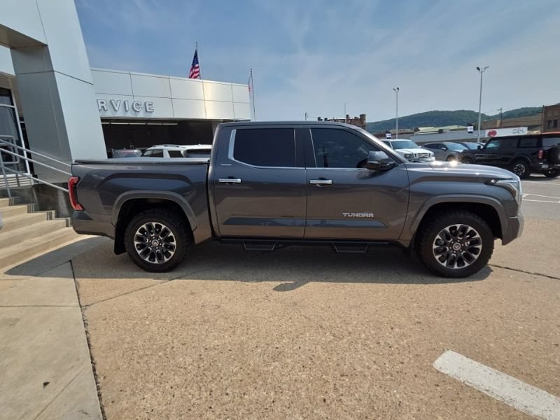 Used 2024 Toyota Tundra Limited AWD/4WD image 8