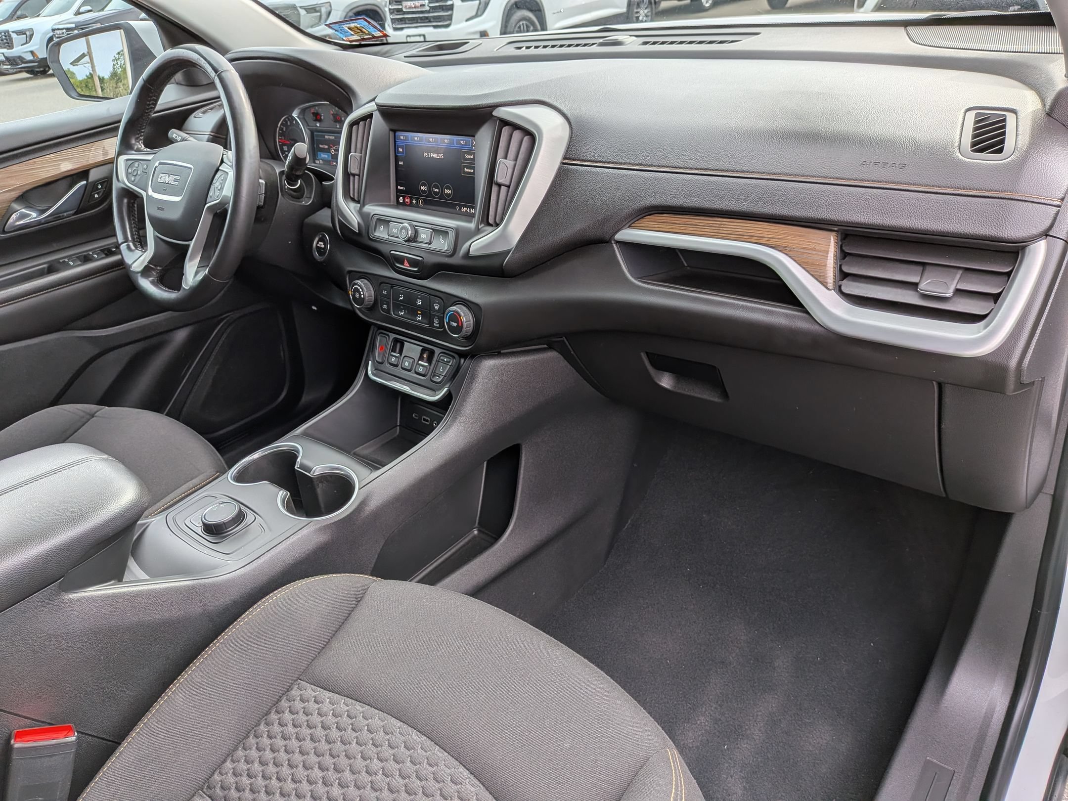 Certified 2021 GMC Terrain SLE FWD image 28