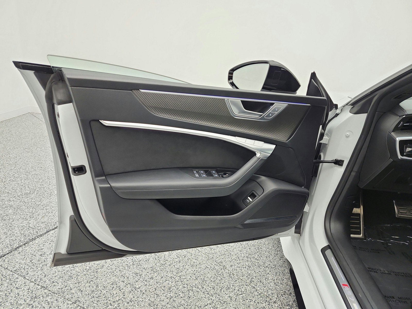 Used 2024 Audi RS 7 Performance AWD/4WD image 15