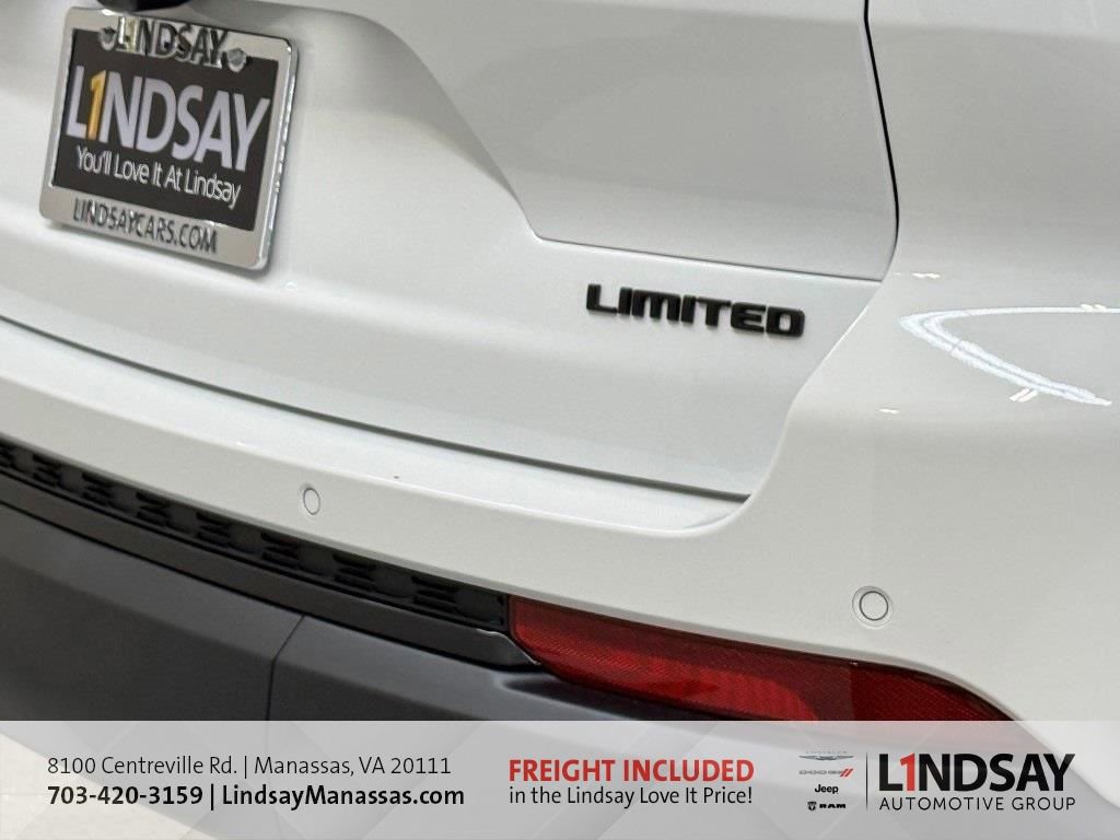 New 2025 Jeep Grand Cherokee L Limited w/ Luxury Tech Group II image 5