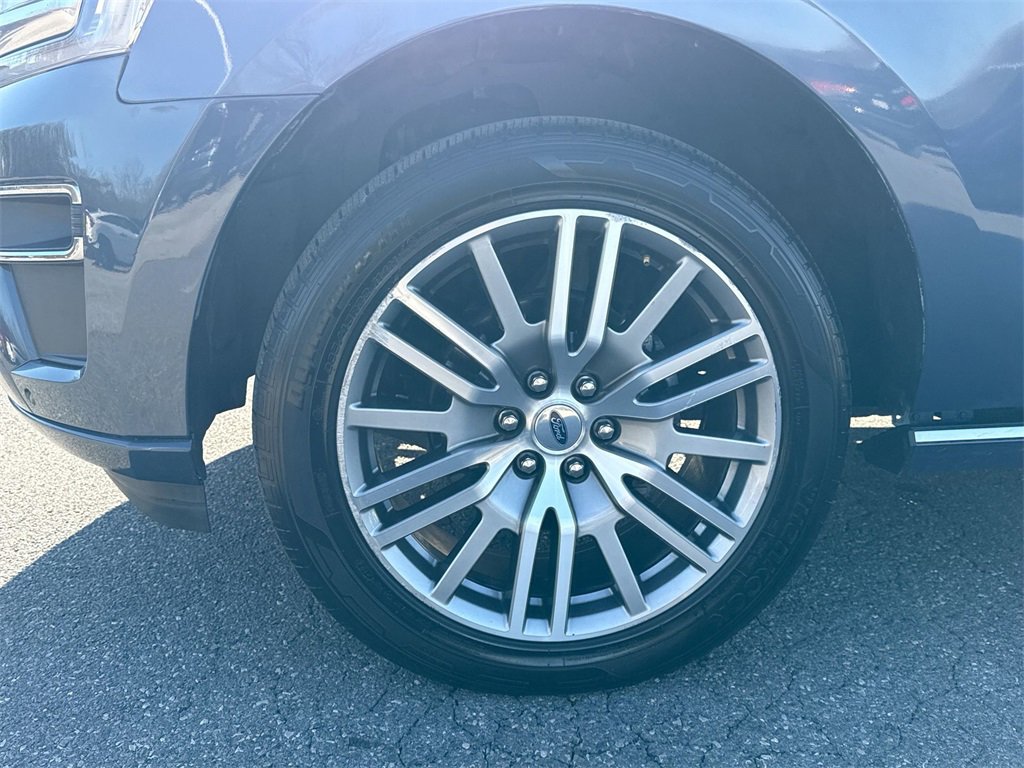 Used 2022 Ford Expedition Max Platinum image 19