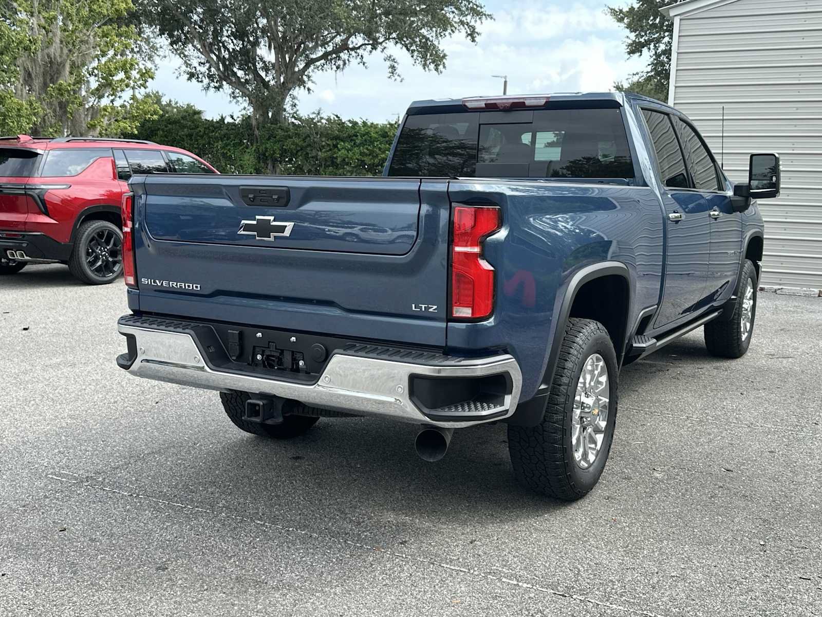 Certified 2025 Chevrolet Silverado 3500 LTZ w/ LTZ Premium Package AWD/4WD image 6