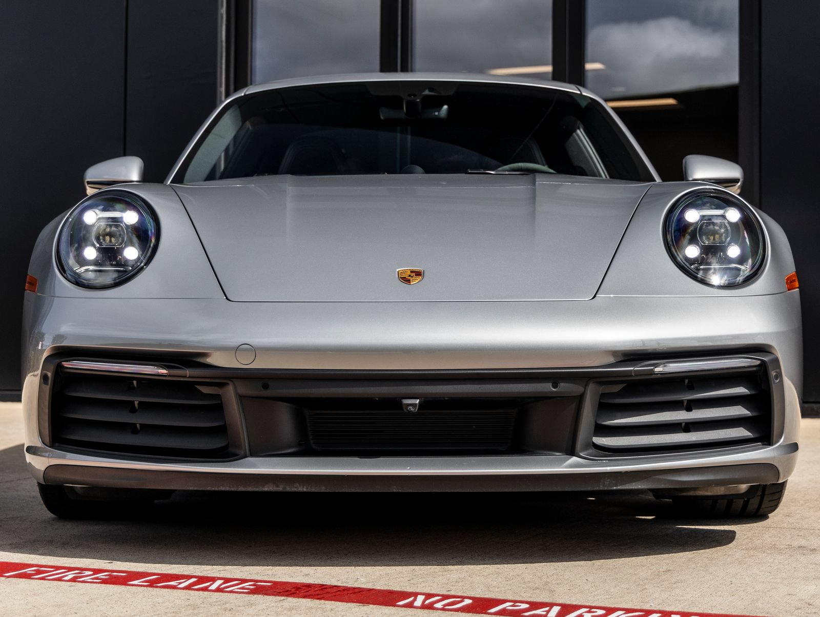 Certified 2024 Porsche 911 Carrera 4 AWD/4WD image 8