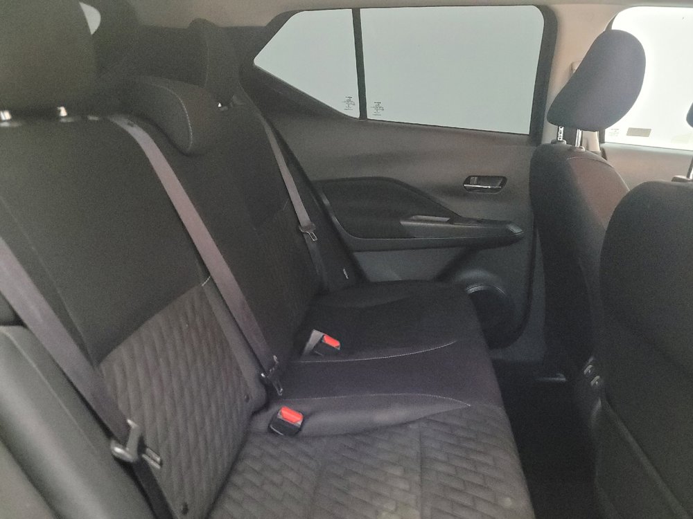 Used 2022 Nissan Kicks SV FWD image 19