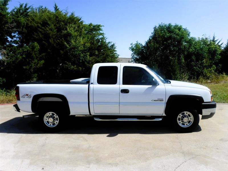 Used 2003 Chevrolet Silverado 2500 LS w/ Skid Plate Package AWD/4WD image 4