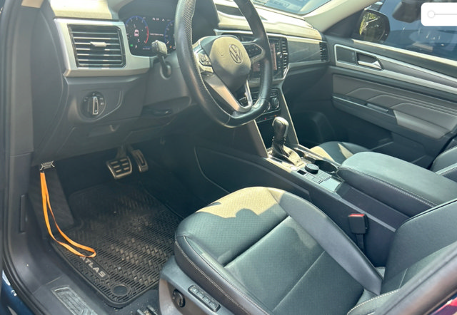 Used 2021 Volkswagen Atlas SEL R-Line AWD/4WD image 4