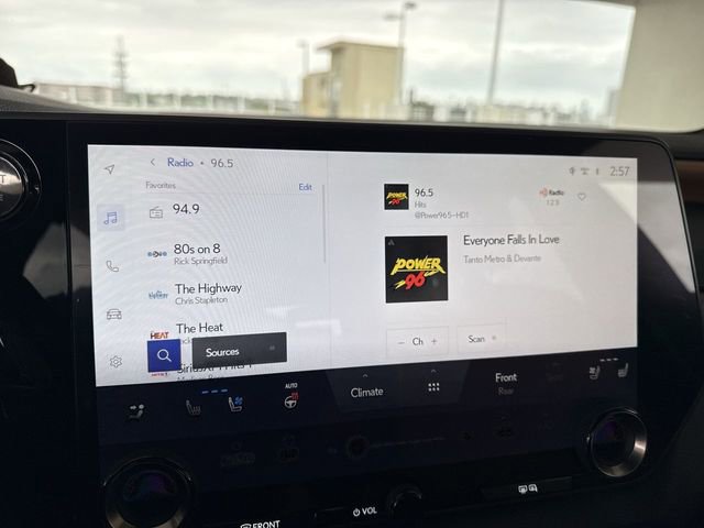 Used 2023 Lexus RX 350 Premium Plus w/ Cold Area Package FWD image 16
