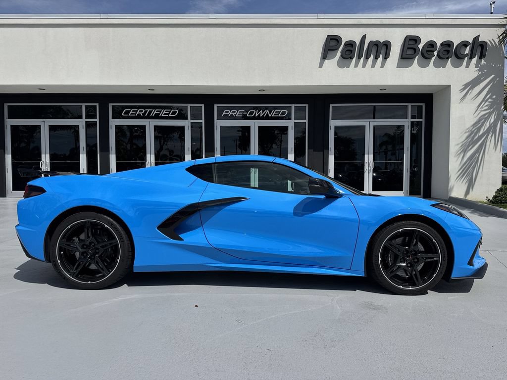 Used 2025 Chevrolet Corvette Stingray Preferred Cpe w/ Z51 Performance Package RWD image 23
