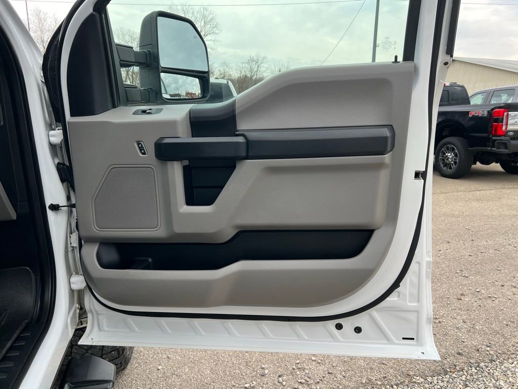 Used 2020 Ford F250 XL w/ STX Appearance Package image 22