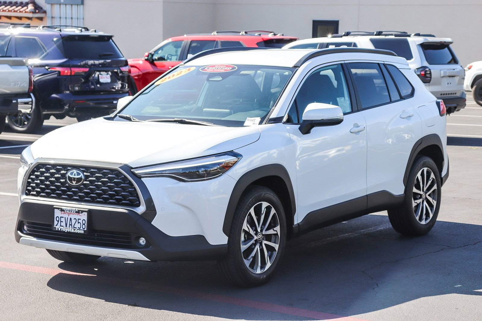 Certified 2023 Toyota Corolla Cross XLE FWD image 3