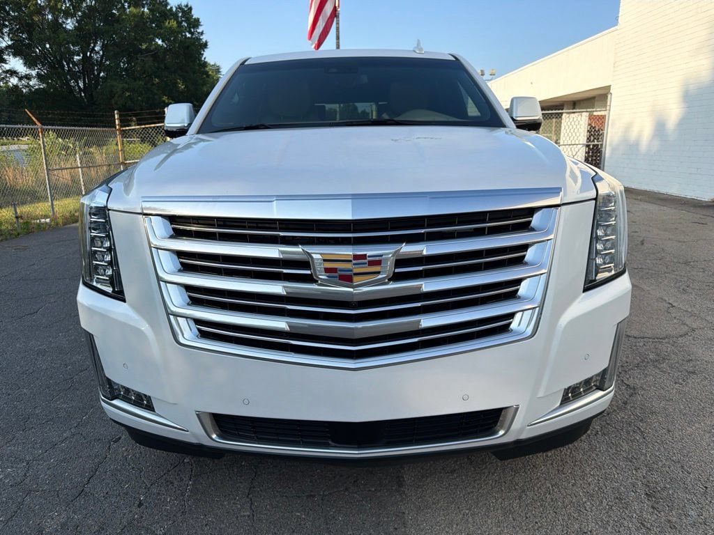 Used 2019 Cadillac Escalade Platinum AWD/4WD image 7