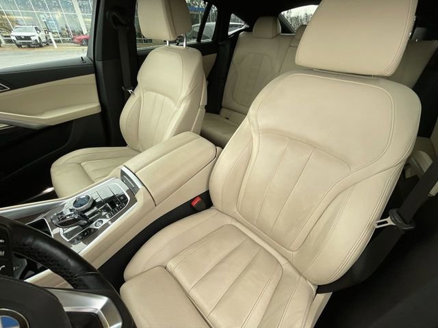 Used 2022 BMW X6 xDrive40i w/ Executive Package image 15