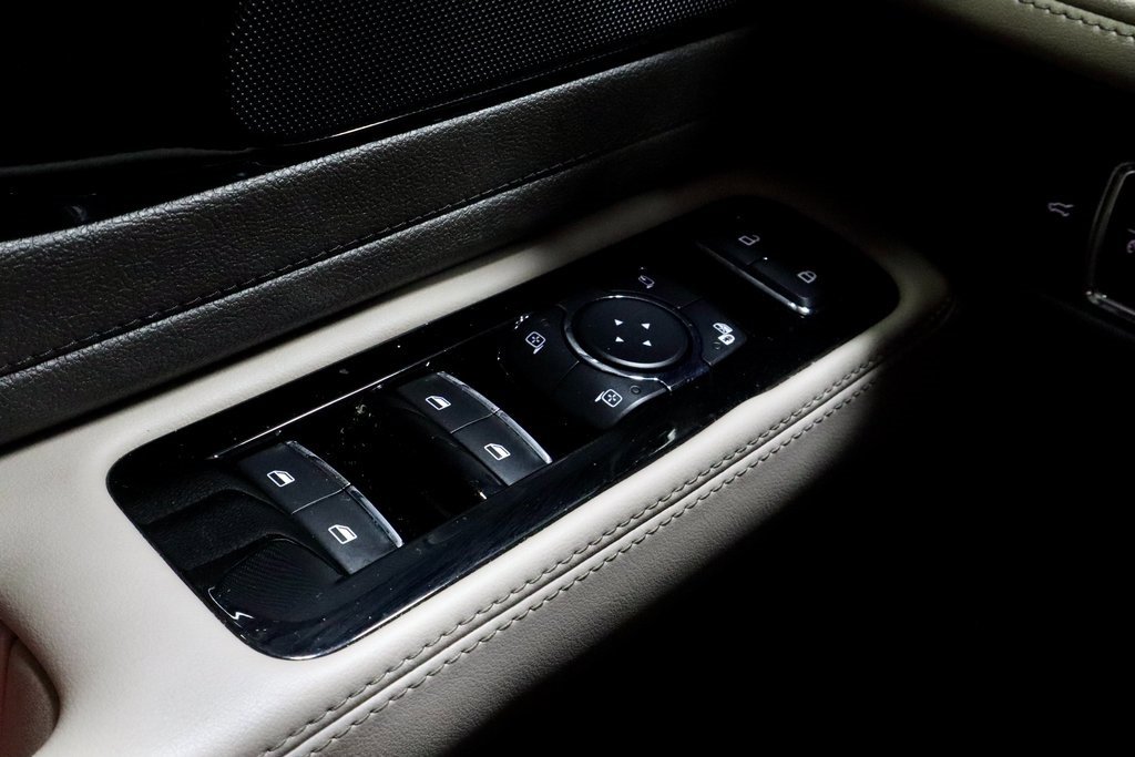 Used 2023 Lincoln Aviator Reserve w/ Class IV Trailer Tow Package image 30