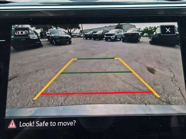 Used 2024 Volkswagen Tiguan SE image 13