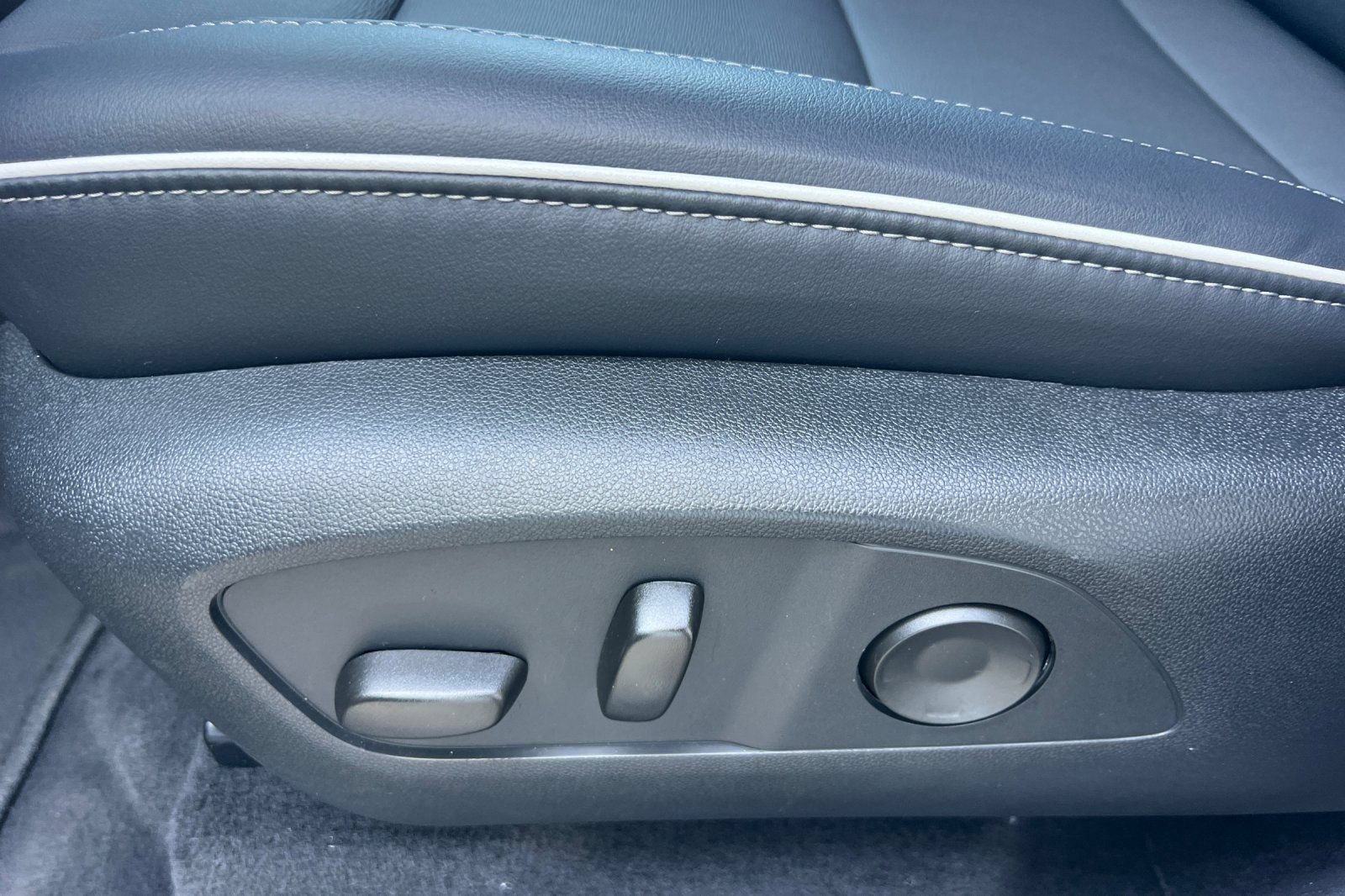 Used 2026 Buick Enclave Preferred FWD image 15