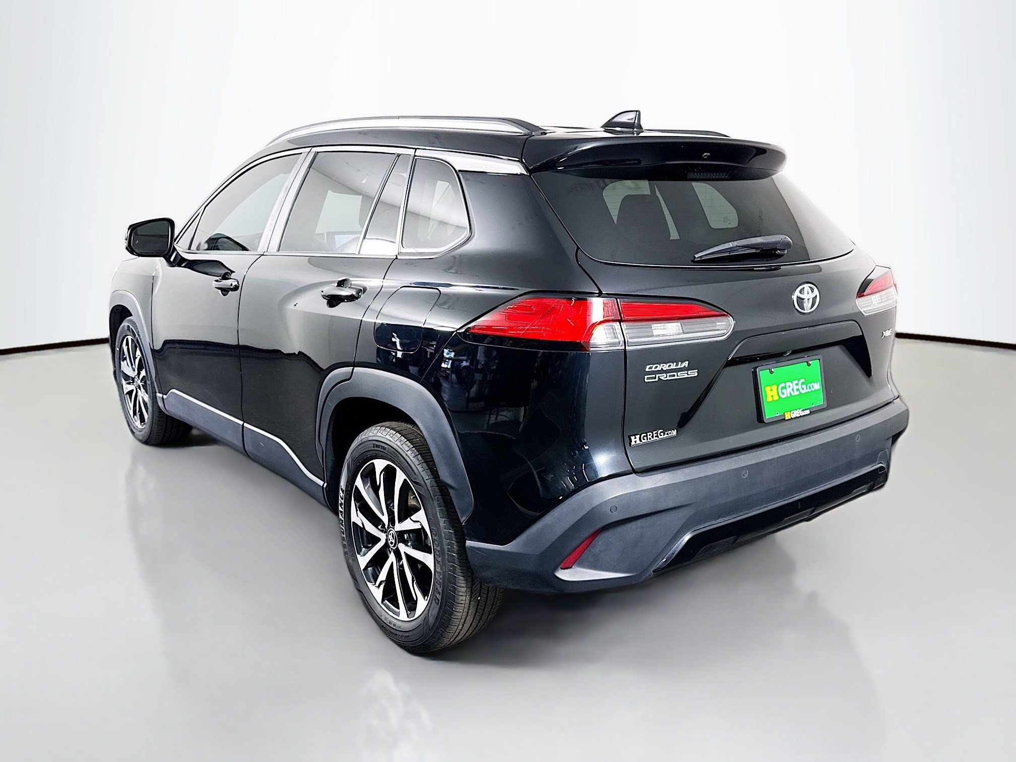 Used 2022 Toyota Corolla Cross XLE FWD image 7