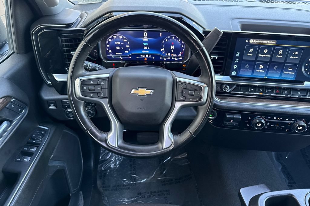 Used 2025 Chevrolet Silverado 1500 LT AWD/4WD image 15