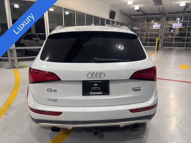 Used 2017 Audi Q5 2.0T Premium Plus w/ Technology Package AWD/4WD image 6