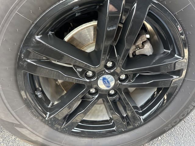 Used 2024 Ford Explorer XLT w/ Equipment Group 202A image 6