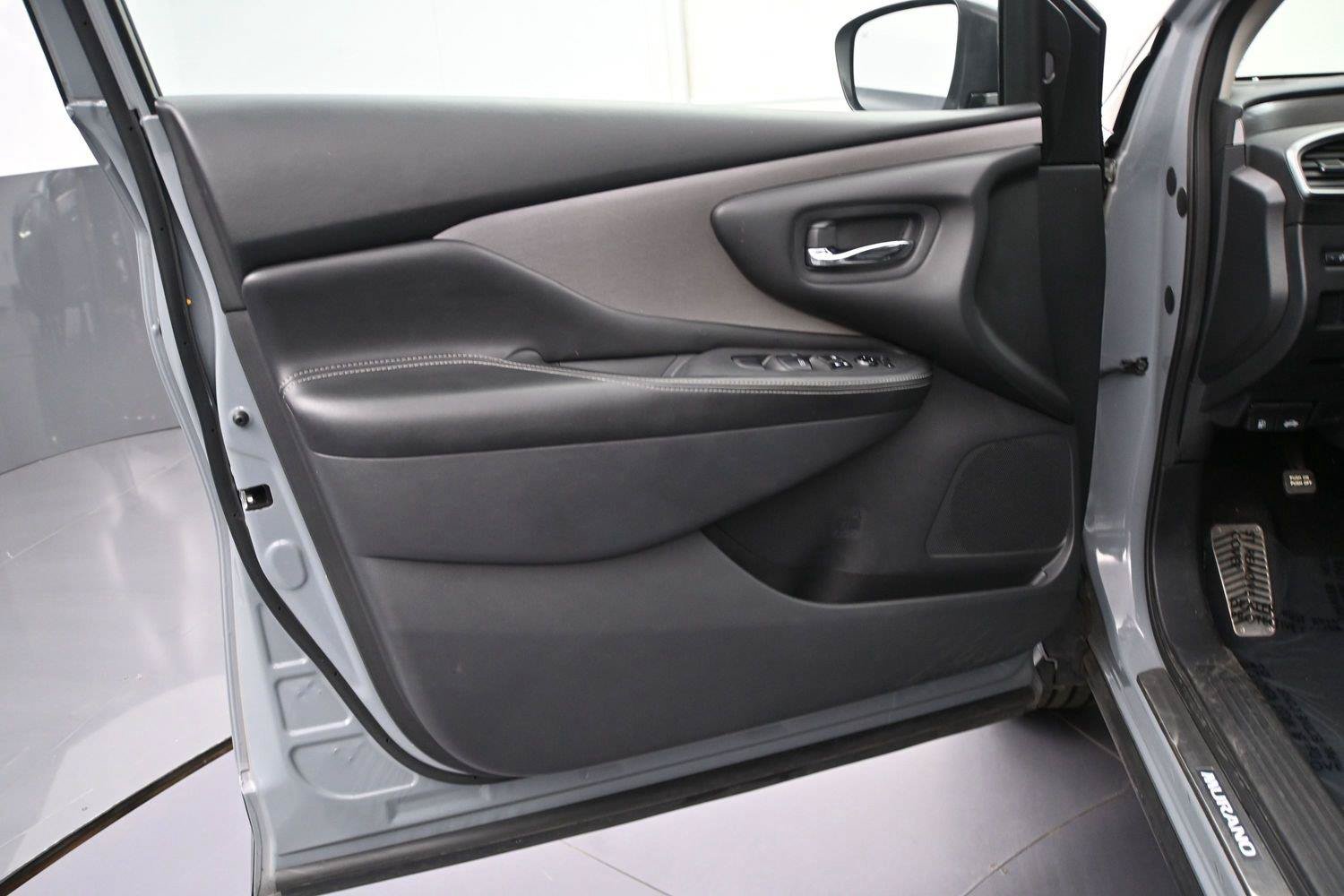 Certified 2023 Nissan Murano SV w/ SV Midnight Edition Package AWD/4WD image 10