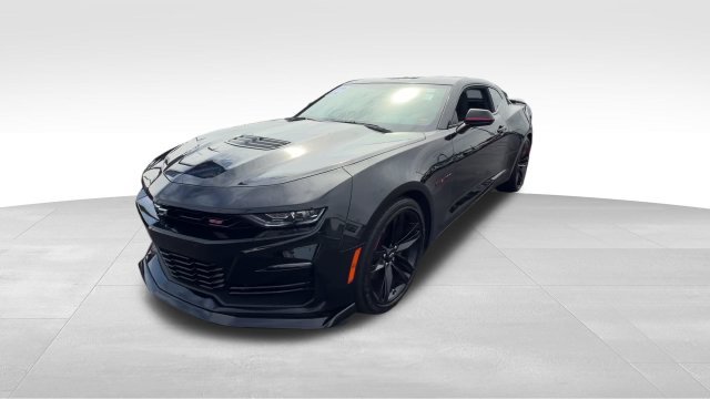 Certified 2022 Chevrolet Camaro SS w/ Redline Edition RWD image 2