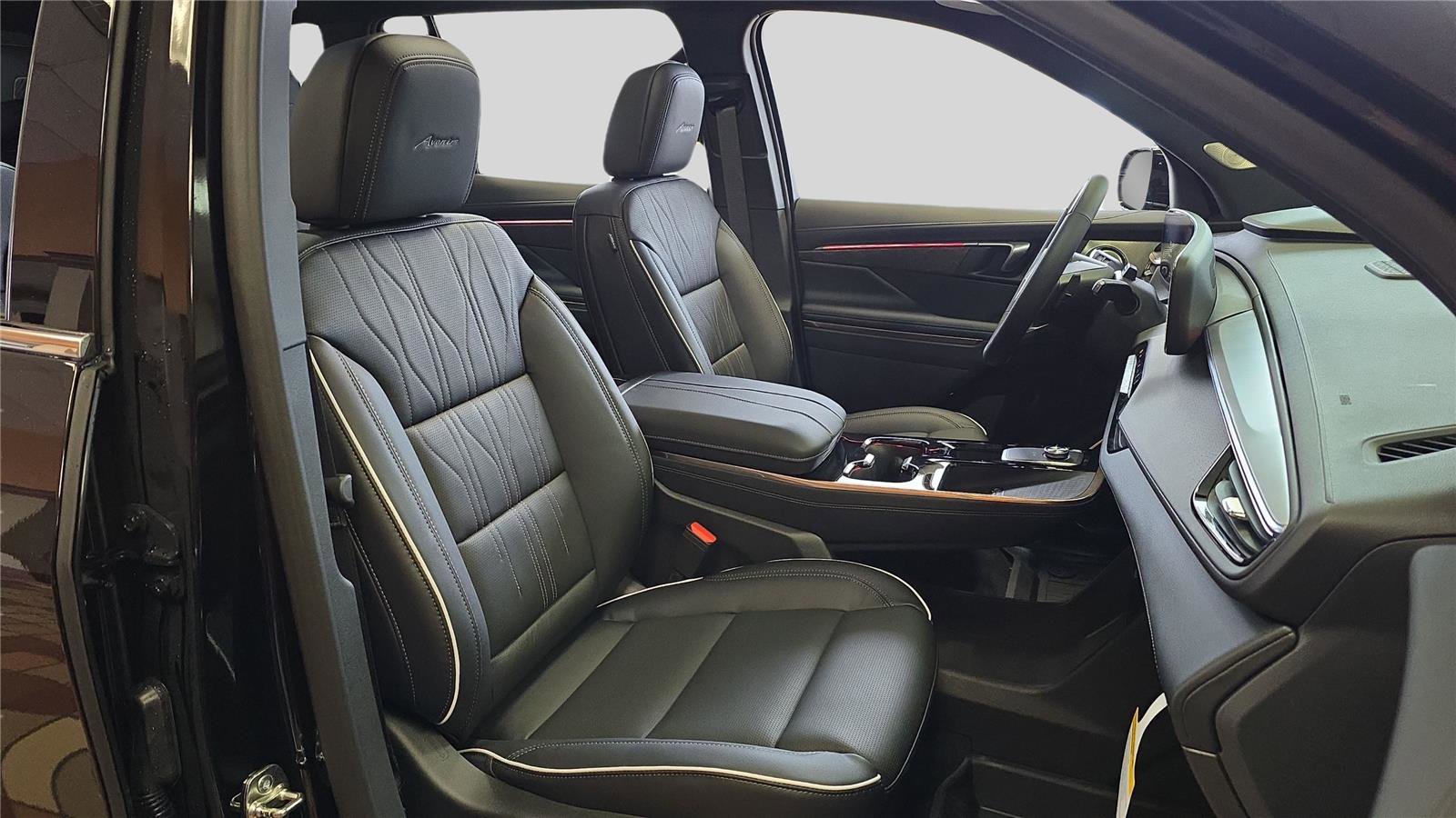 New 2026 Buick Enclave Avenir w/ Super Cruise Package image 14