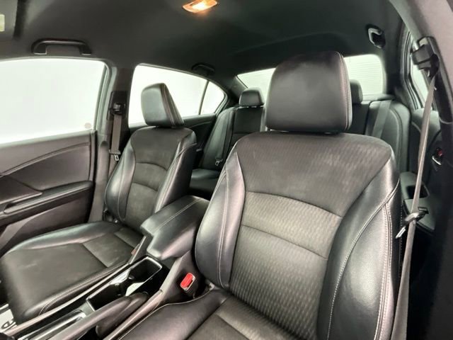 Used 2016 Honda Accord Sport image 4