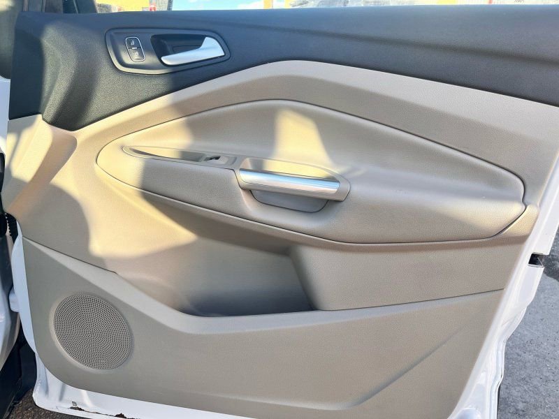 Used 2018 Ford Escape SEL w/ Ford Safe & Smart Package image 20