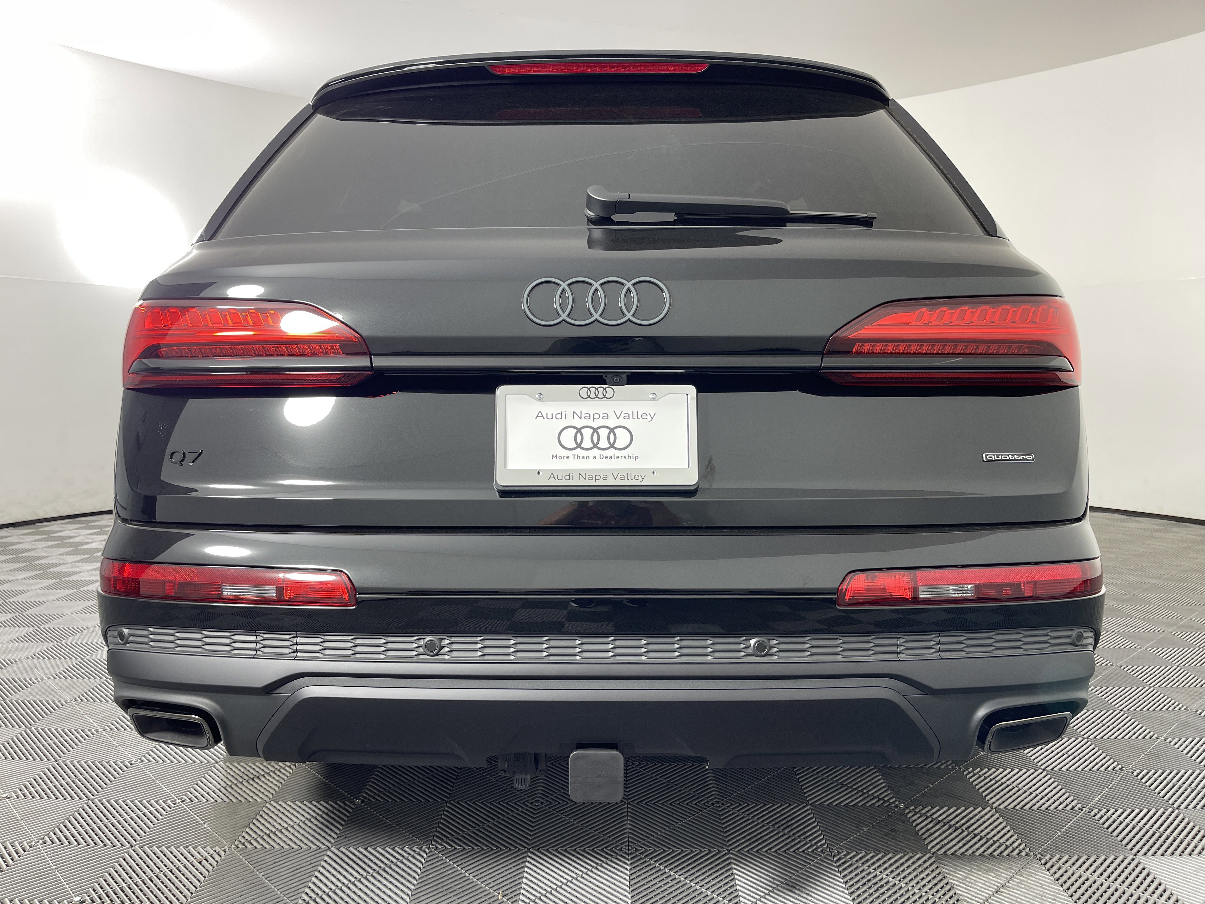 New 2025 Audi Q7 3.0T Prestige image 13