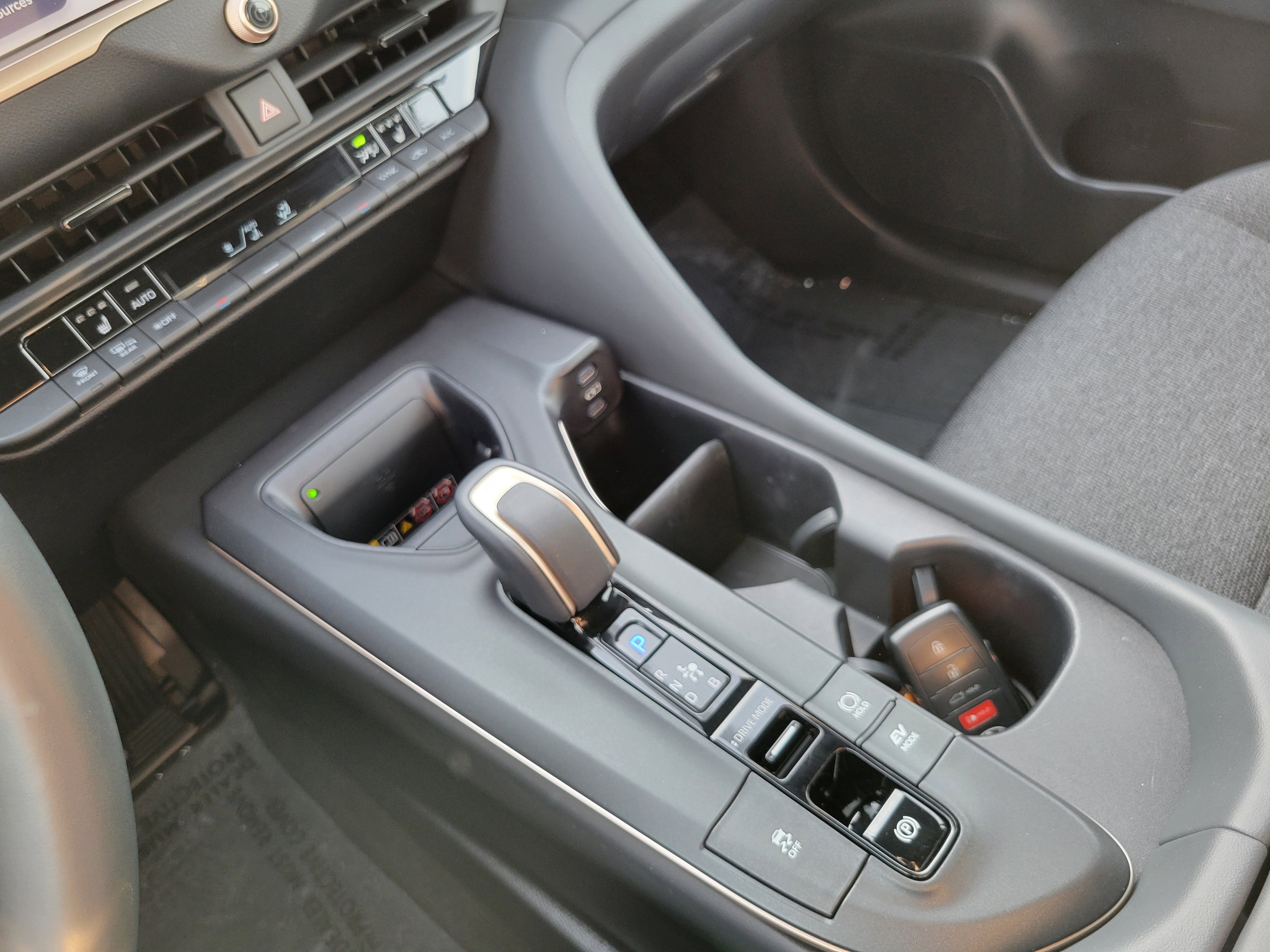 Used 2023 Toyota Crown AWD/4WD image 15