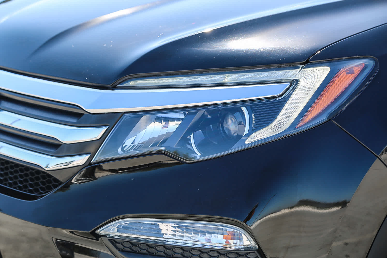 Used 2017 Honda Pilot EX-L image 8
