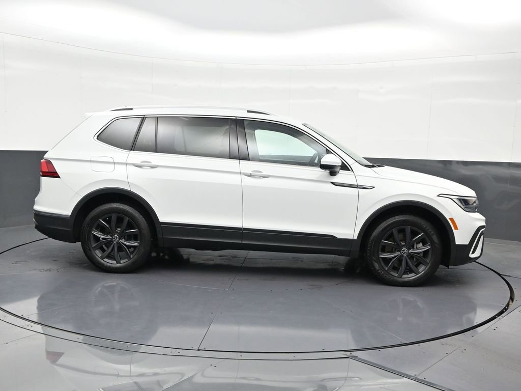 Used 2024 Volkswagen Tiguan SE FWD image 6
