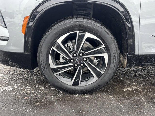 Used 2025 Buick Enclave Sport Touring w/ Power Package image 10