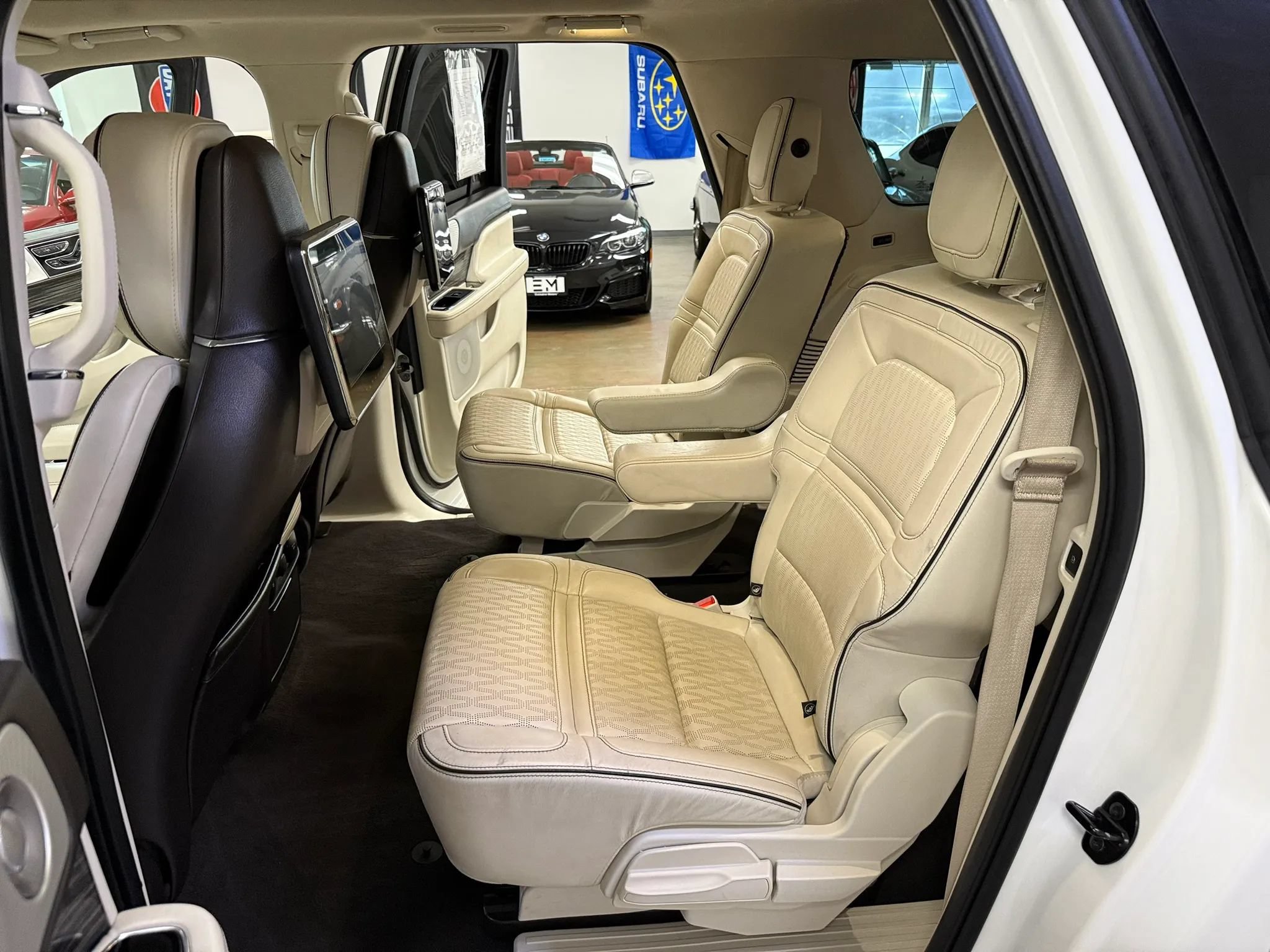 Used 2020 Lincoln Navigator L Black Label w/ Cargo Convenience Package AWD/4WD image 20
