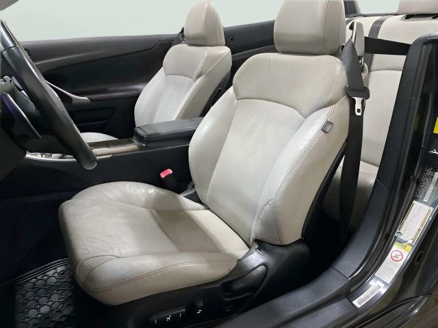 Used 2011 Lexus IS 350C w/ Luxury Pkg RWD image 60