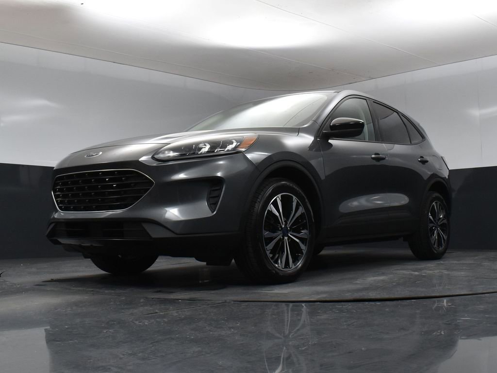 Used 2022 Ford Escape SE w/ SE Sport Appearance Package AWD/4WD image 32