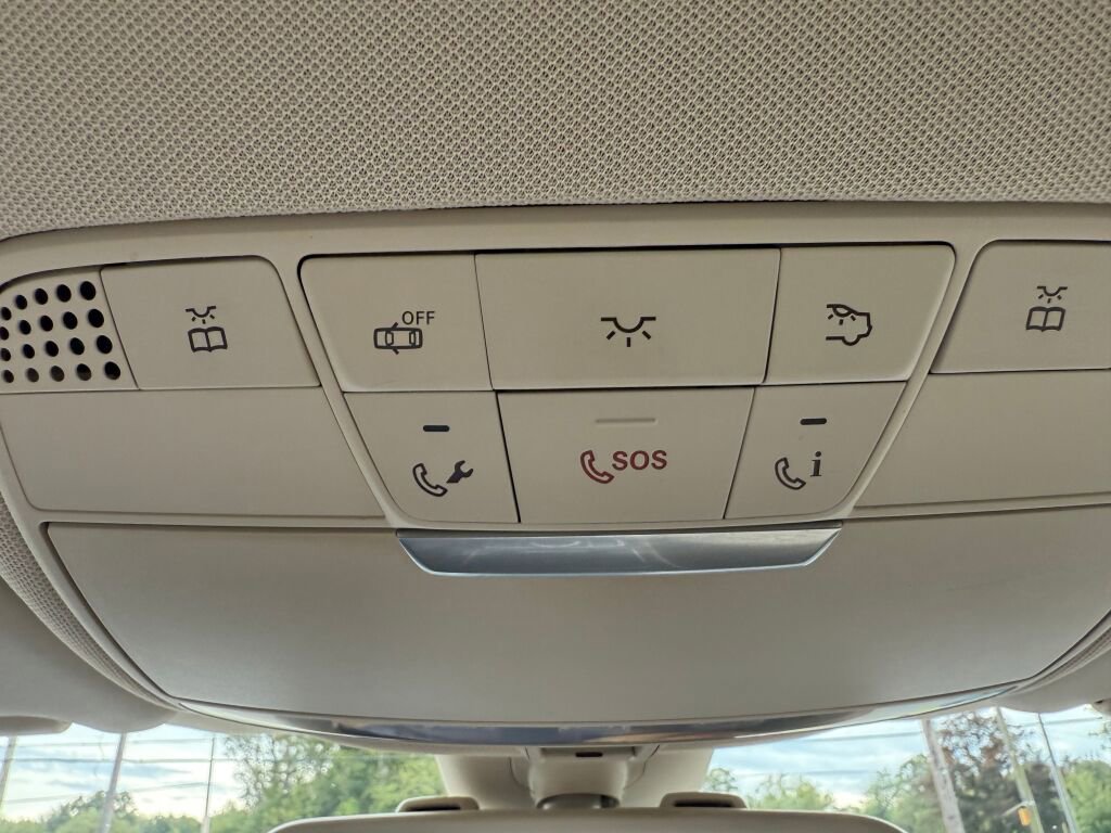 Used 2019 Mercedes-Benz GLC 300 4MATIC image 21