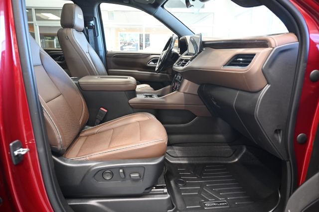 Used 2021 Chevrolet Tahoe High Country w/ Premium Package AWD/4WD image 11