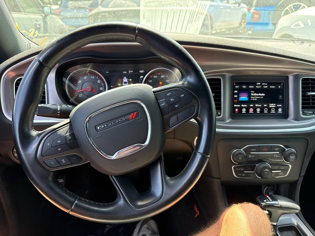 Used 2022 Dodge Charger SXT w/ Driver Convenience Group RWD image 12