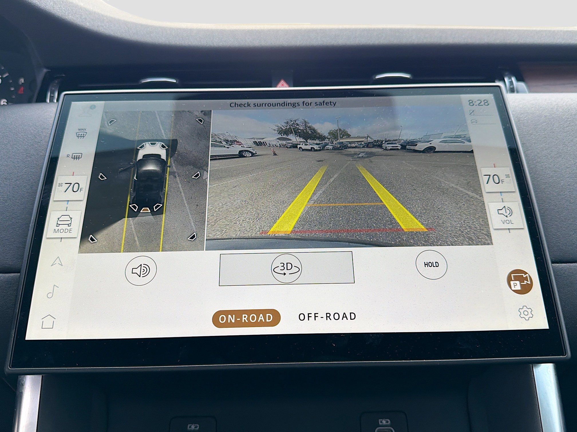 Used 2025 Land Rover Discovery Sport S image 32