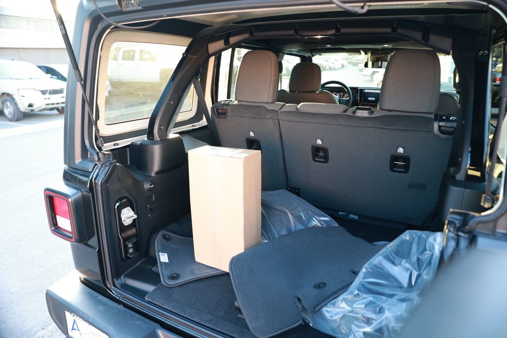 New 2026 Jeep Wrangler Sport S image 32