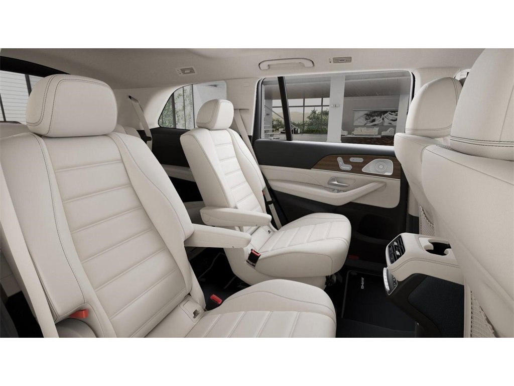 New 2026 Mercedes-Benz GLS 450 4MATIC image 5