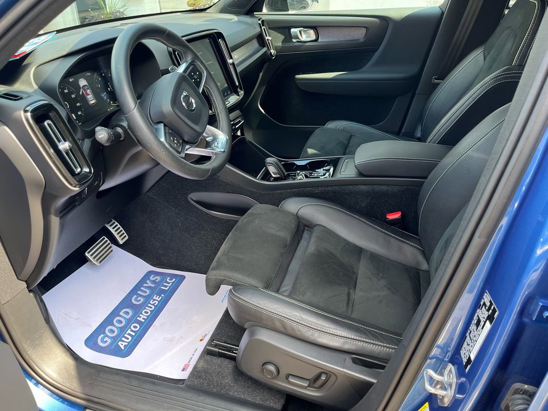 Used 2019 Volvo XC40 T5 R-Design image 8