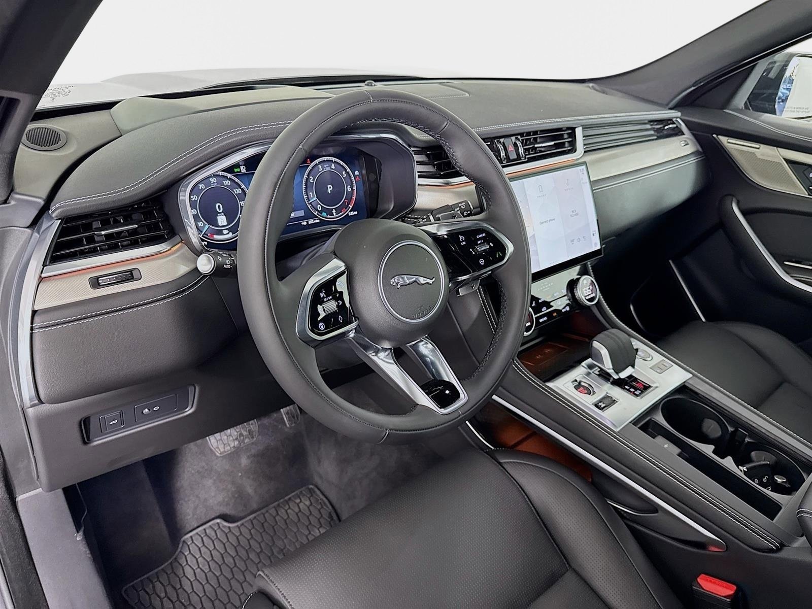 Used 2026 Jaguar F-PACE R-Dynamic S AWD/4WD image 9